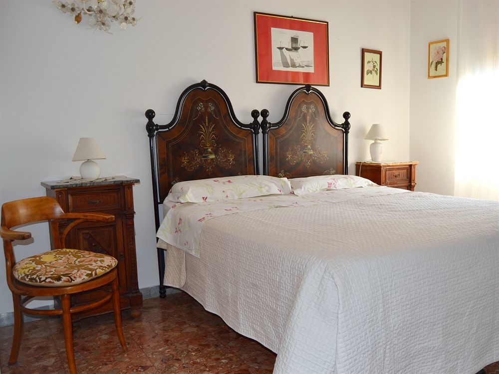 A B C Bologna In B&B Eksteriør bilde