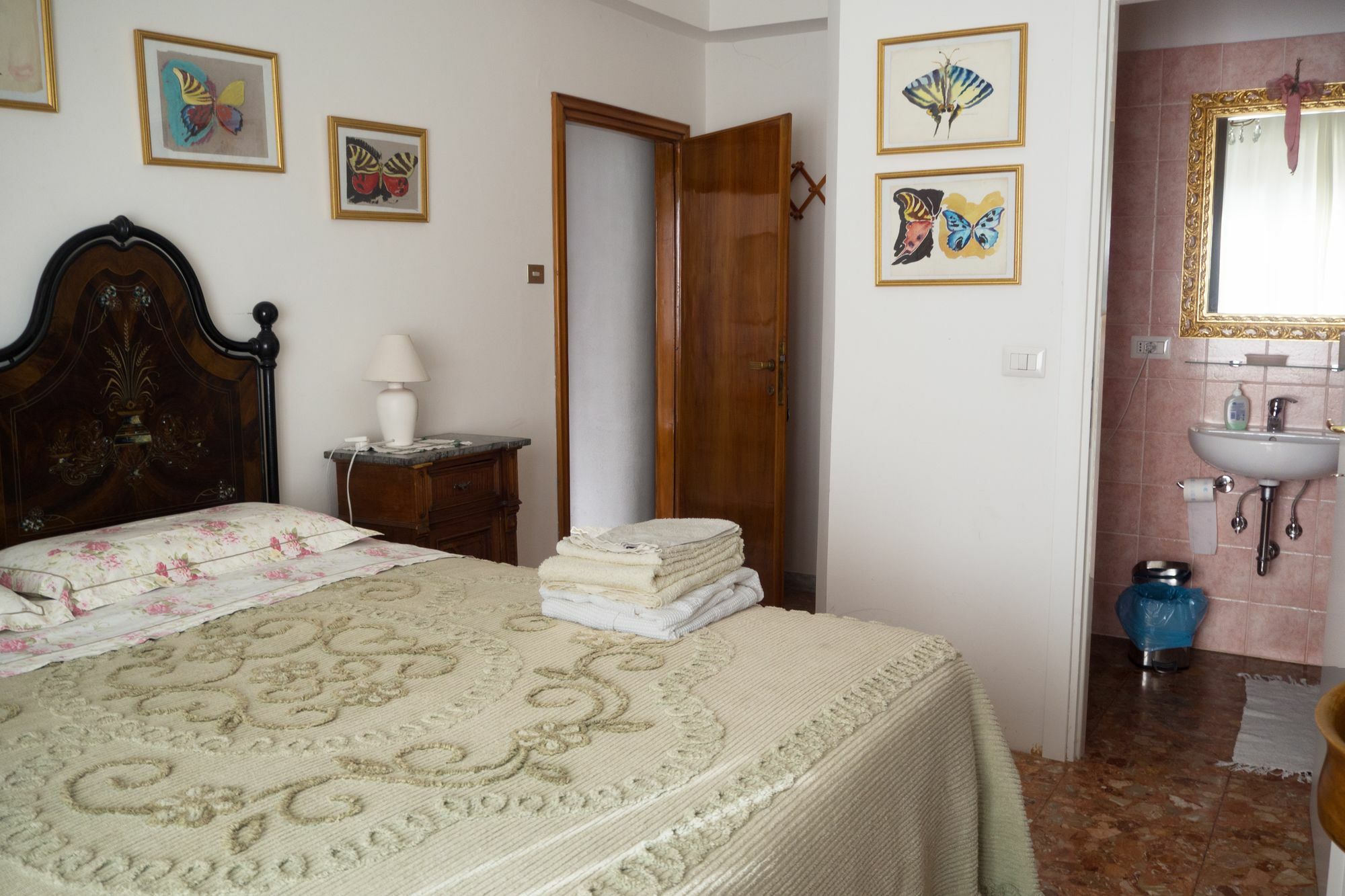 A B C Bologna In B&B Eksteriør bilde