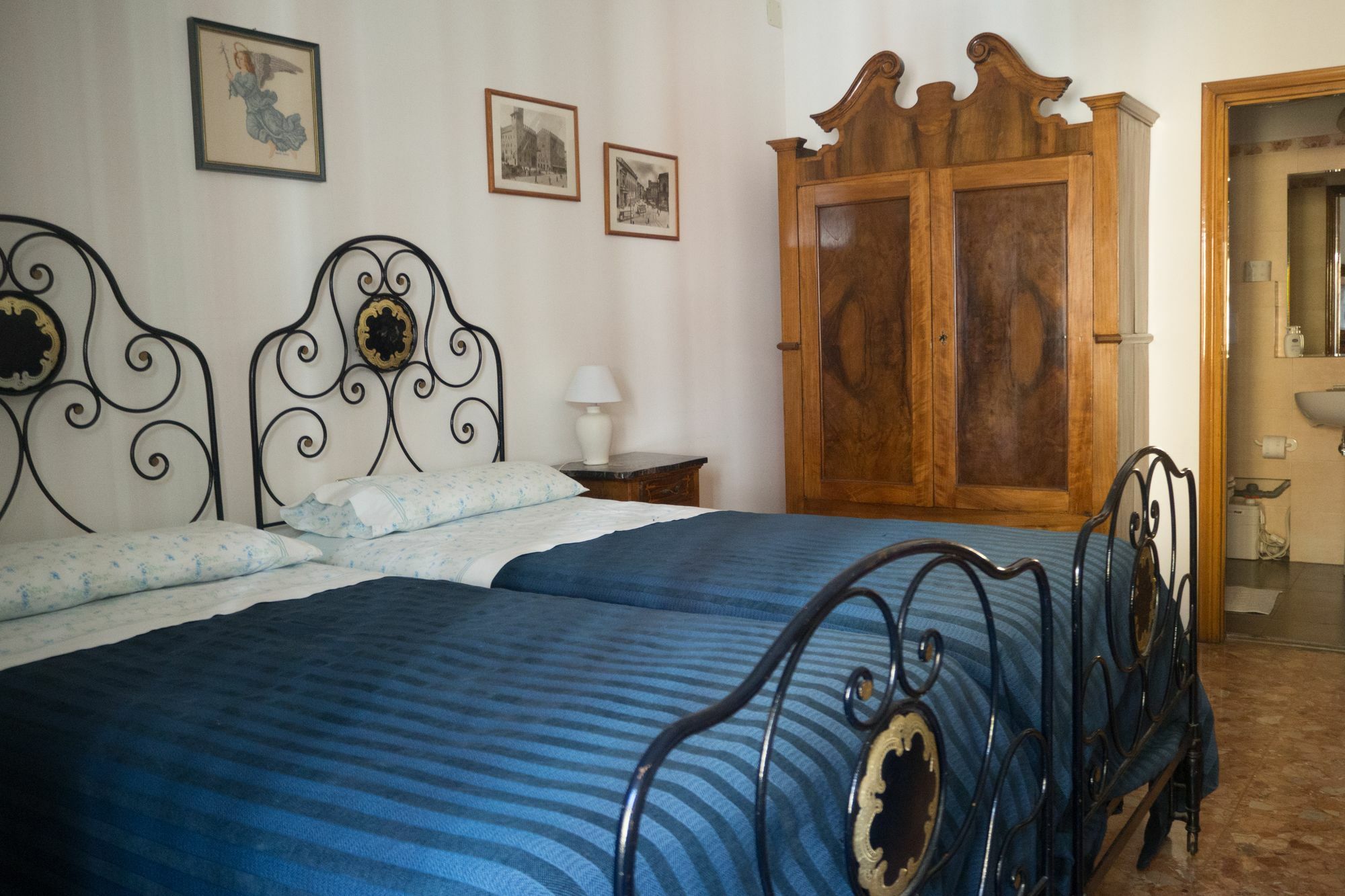 A B C Bologna In B&B Eksteriør bilde